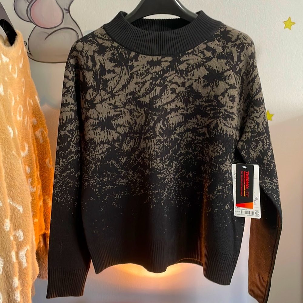 NWT ATHLETA Jacquard Textured Crew Sweater